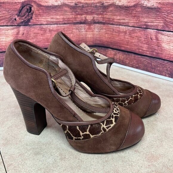 Fossil Giraffe Print Suede Faux Fur T-Strap Heels - Picture 1 of 16